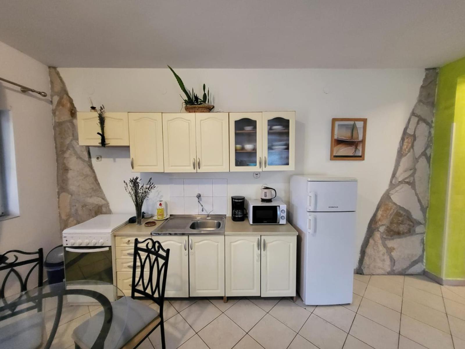 Apartments Pula With Private Parking Self Check In Extérieur photo