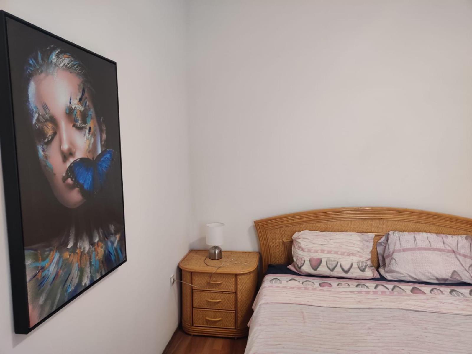 Apartments Pula With Private Parking Self Check In Extérieur photo