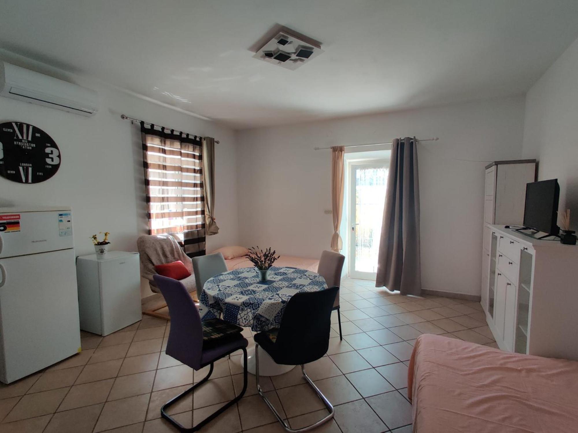 Apartments Pula With Private Parking Self Check In Extérieur photo
