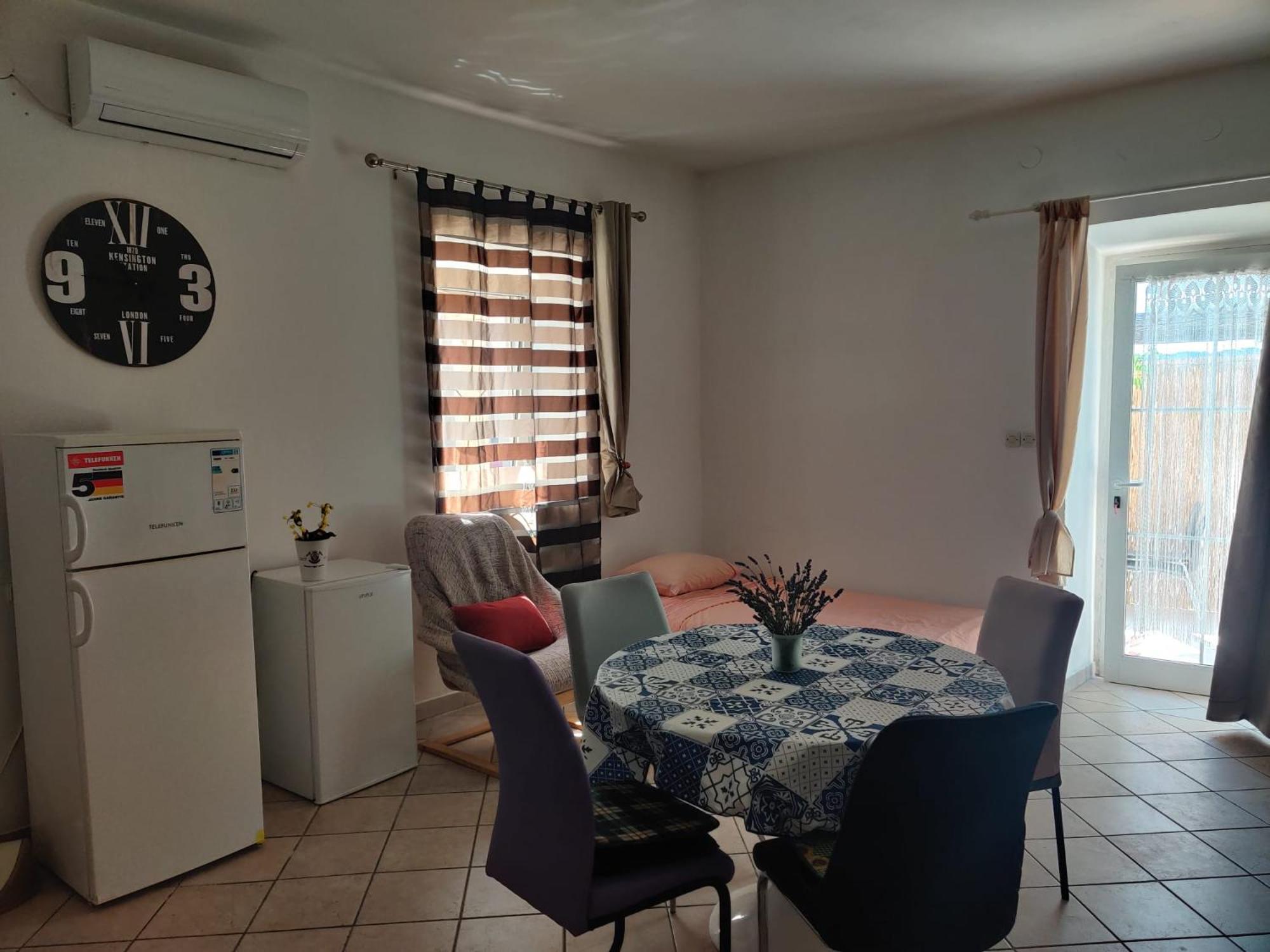 Apartments Pula With Private Parking Self Check In Extérieur photo